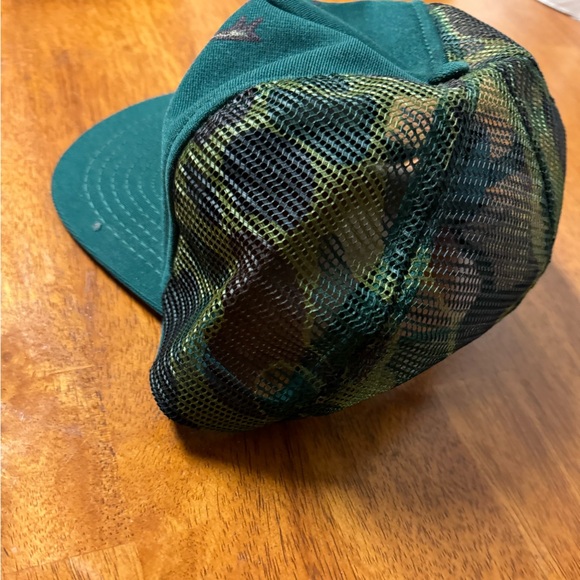 Vintage buck master camo and green hat - Picture 4 of 6